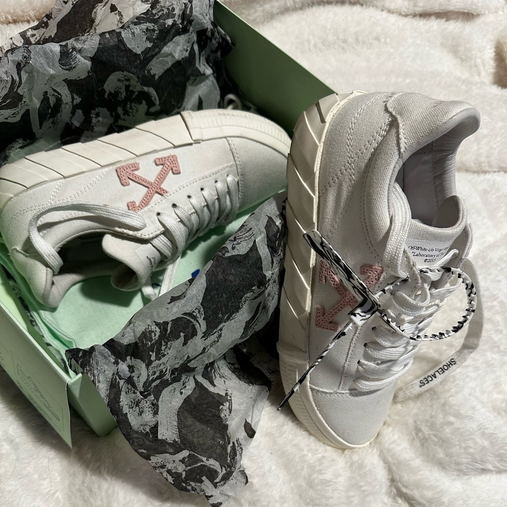 Off White Eco Canvas Vulcanized Low Top Sneaker